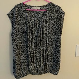 Gray short sleeve print blouse